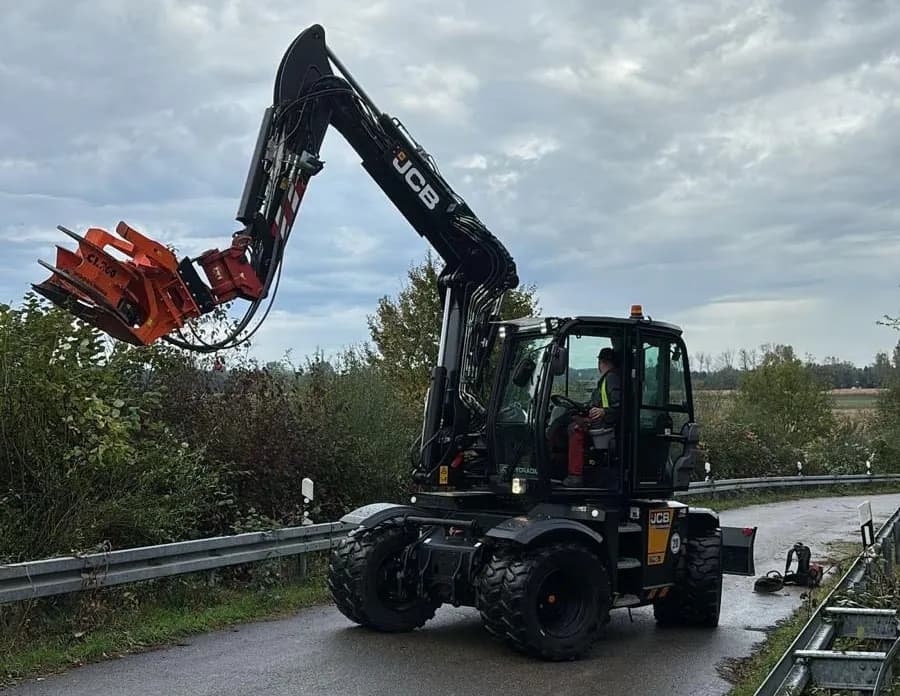 JCB